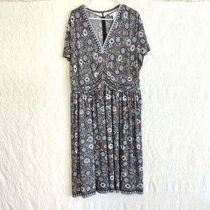 Jessica Howard Floral Print Midi Dress in Gray and Blue